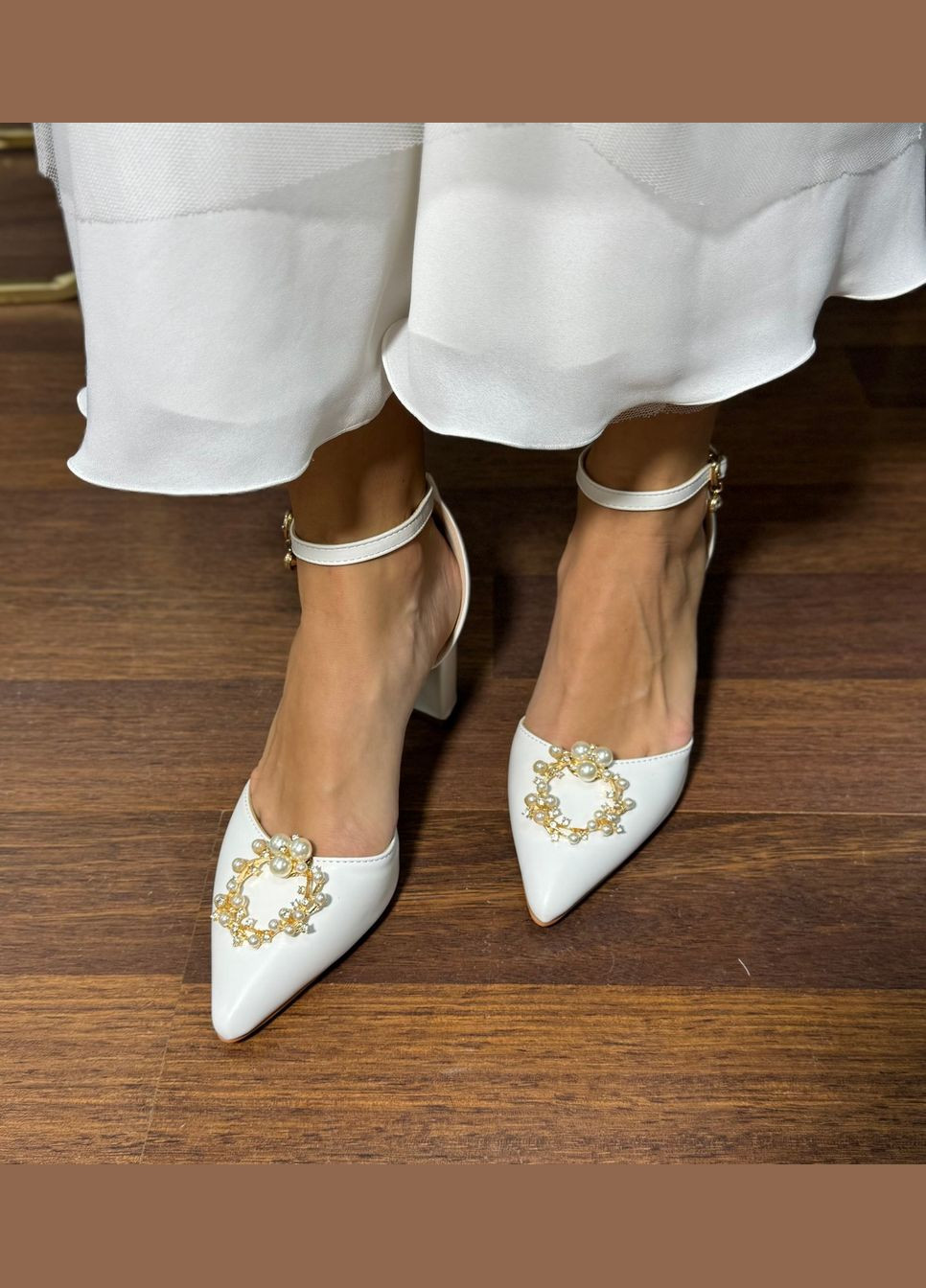 No Brand Весільні шкіряні жіночі туфлі +брошка перли (знімається)- 2-ри образи в одному 9 см - Білий колір білий з штучна шкіра, — літо (322414699)