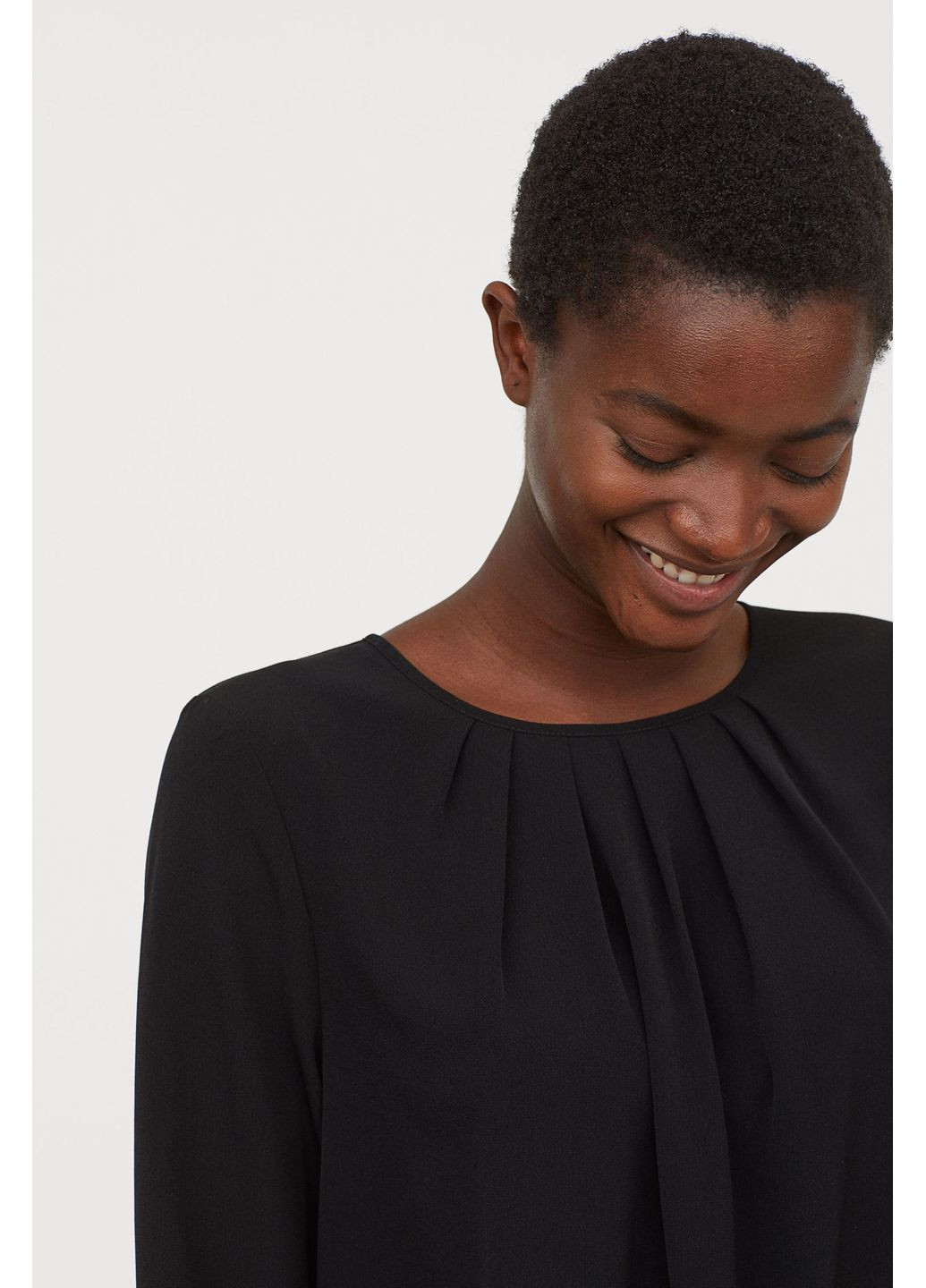 Черное платье H&M