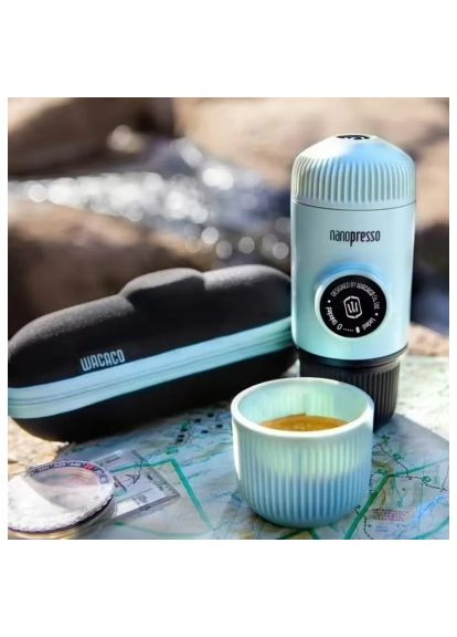Кофеварка кемпинговая Nanopresso с чехлом голубая (WNANOBLUE) Wacaco Nanopresso з чохлом блакитна (366694743)