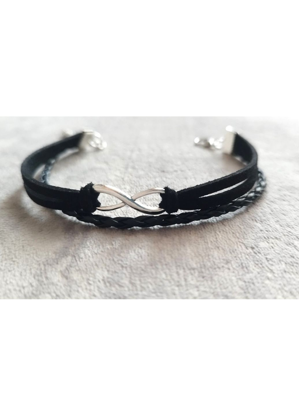 Браслет знак нескінченності Infinity амулет нескінечність на чорному шнурку No Brand (358935639)