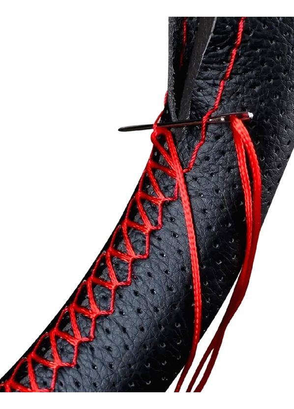 Оплітка на кермо шкіряна з червоним рядком розмір М (37-39см) No Brand перфорована (361433131)