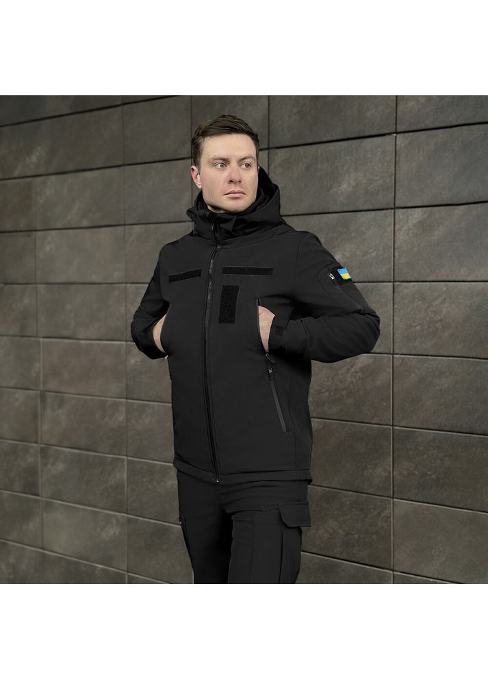 Черная демисезонная куртка motive с липучками черный Pobedov