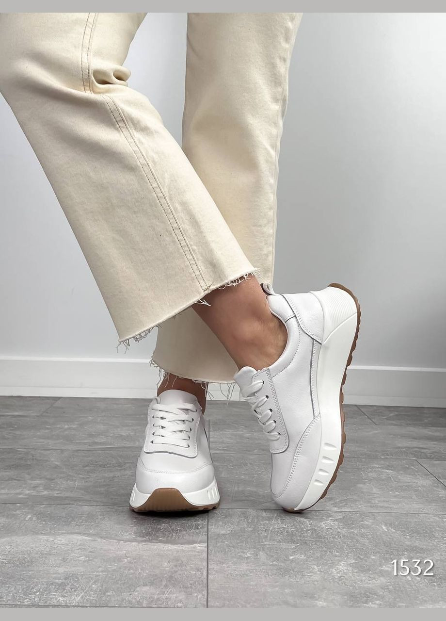 Белые демисезонные классические женские кроссовки No Brand