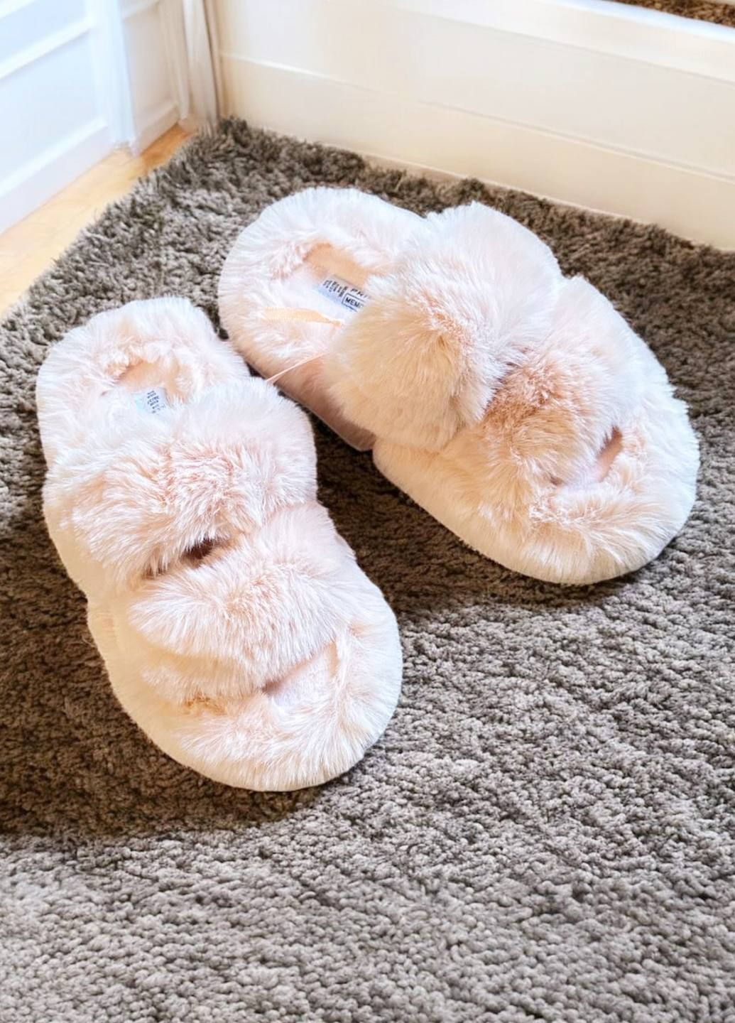 Персиковые тапочки Primark