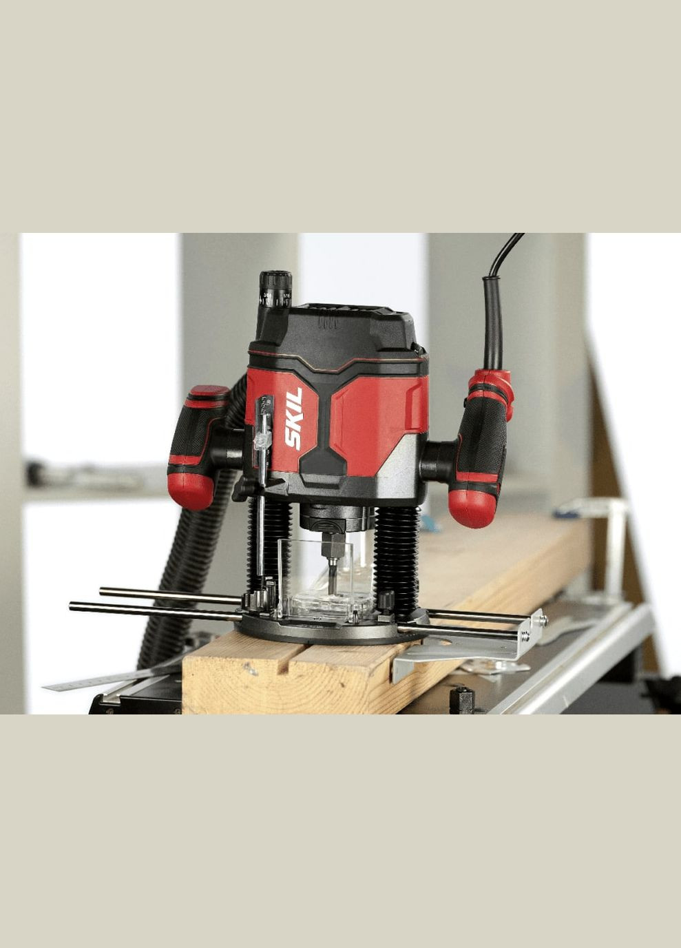 Фрезер 1860 AA 1400Вт цанга 6/6.35/8мм 28000об·мин 3.7кг Skil (317275122)