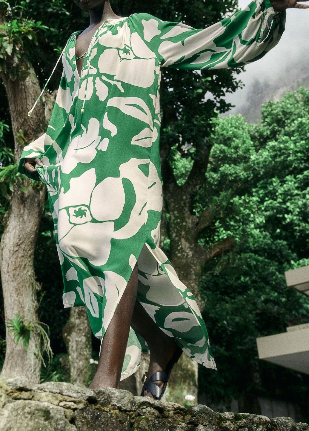 Зелена святковий сукня H&M з квітковим принтом