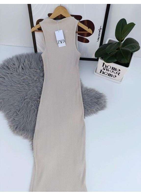 Бежева сукня міді в рубчик. Zara