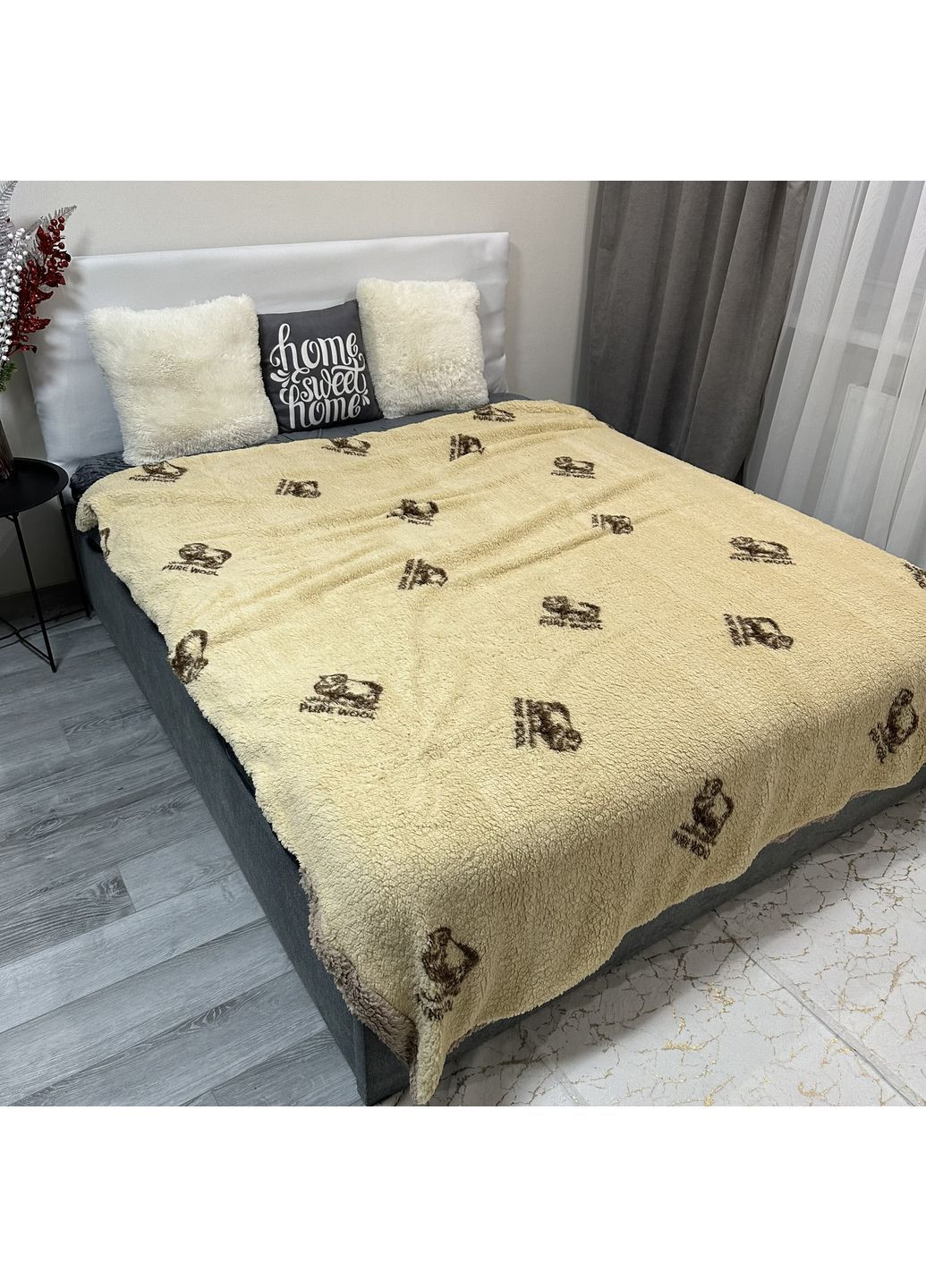 Двухсторонний Плед "Comfort & Style" (Teddy Fur). Размер 150*210 см бежевого цвета. No Brand (365749778)