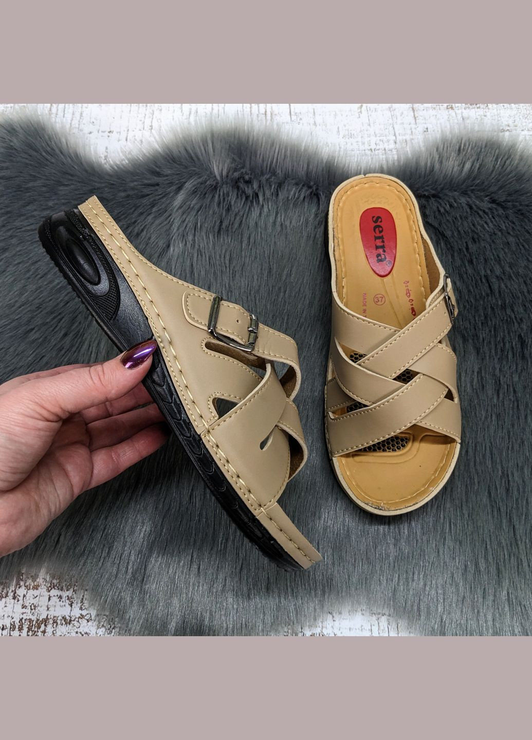 Светло-коричневые шлёпанцы женские эко-кожа с пряжкой Fashion