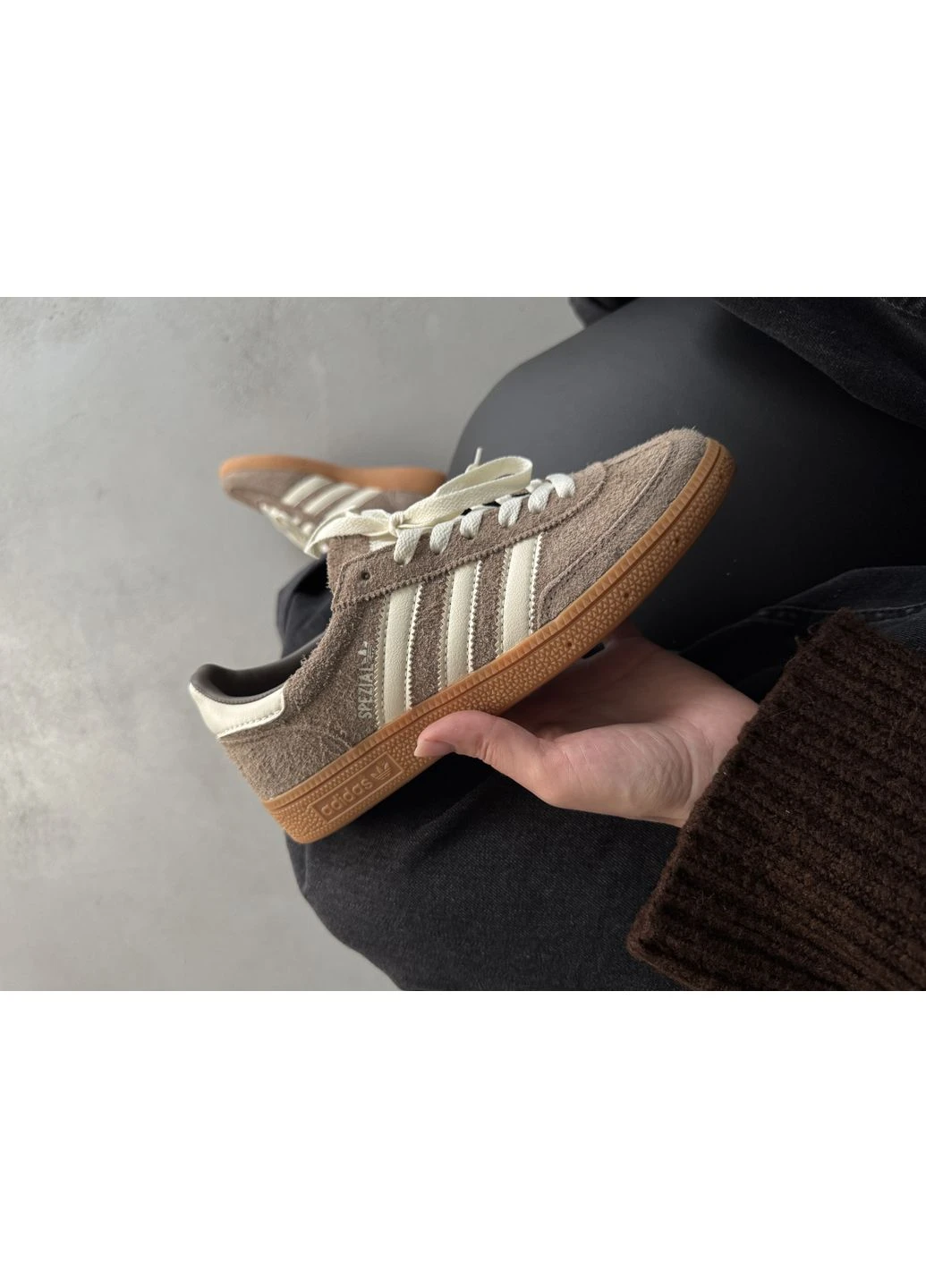 КРОССОВКИ ЖЕНСКИЕ ADIDAS HANDBALL SPEZIAL LIGHT BROWN АДИДАС СПЕЦИАЛ КОРИЧНЕВЫЕ No Brand коричневые демисезоны (392033193)