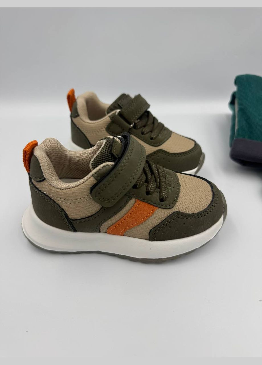 Зеленые яркие кроссовки Clibee