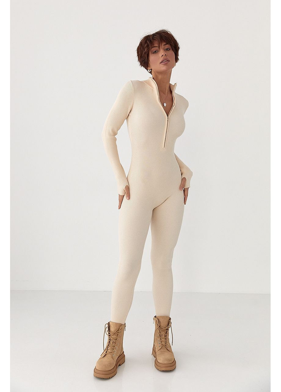 Трикотажный комбинезон в рубчик - кремовый цвет Lurex бежевый повседневный трикотаж