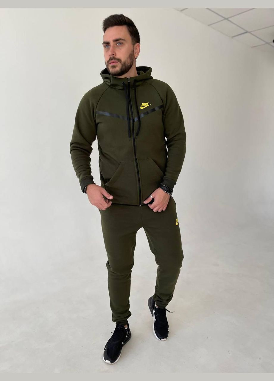 Мужской спортивный костюм. No Brand (367982283)