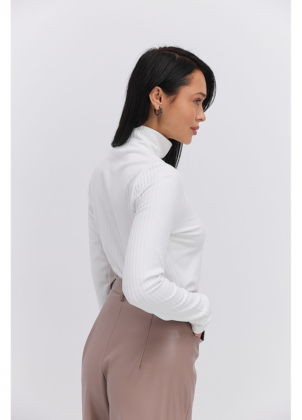 Жіночий теплий лонгслів сірий з коміром-стійкою Arjen (370601781)