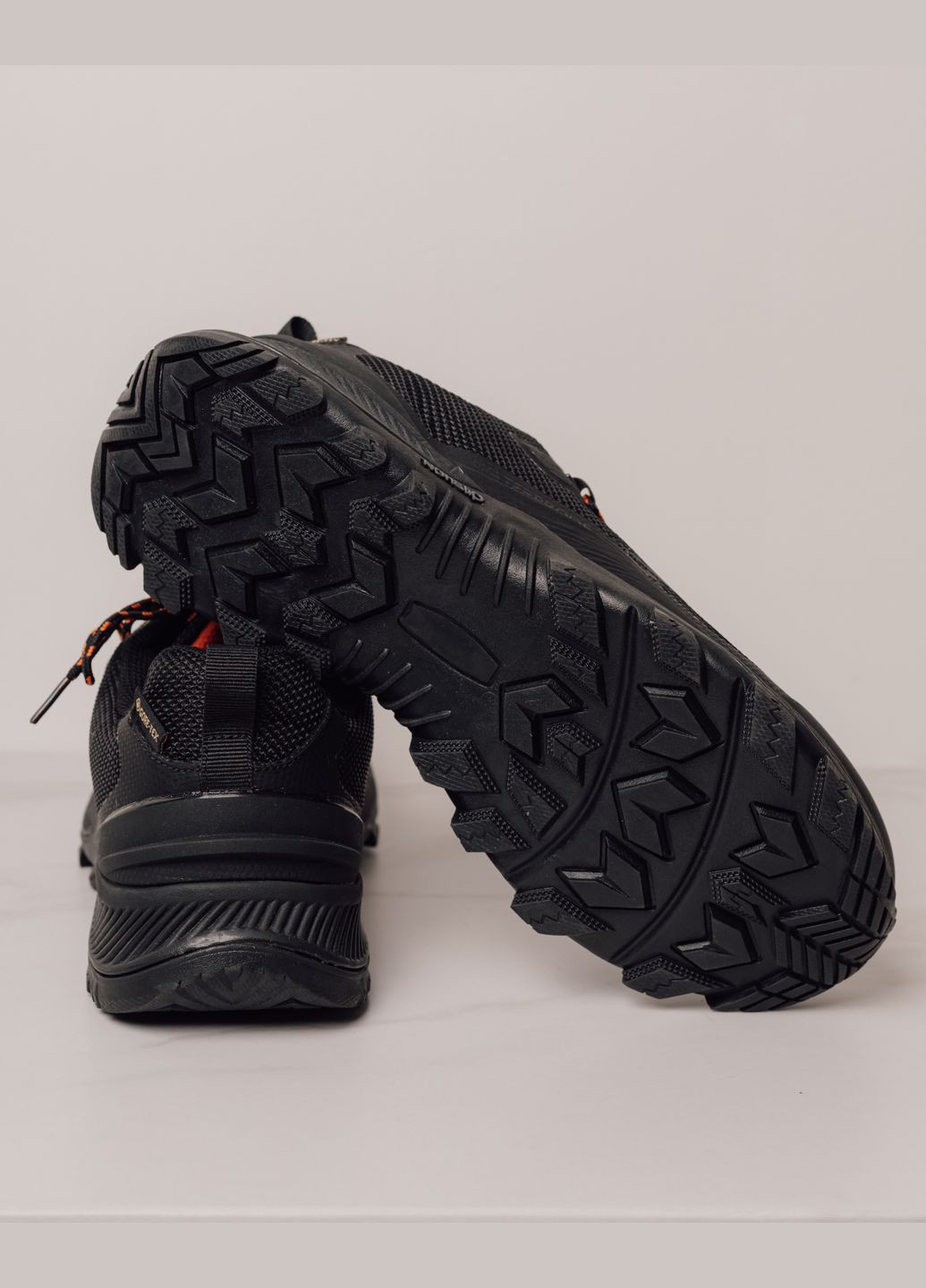 Комбіновані Осінні кросівки текстильні чорні з помаранчевим Supo