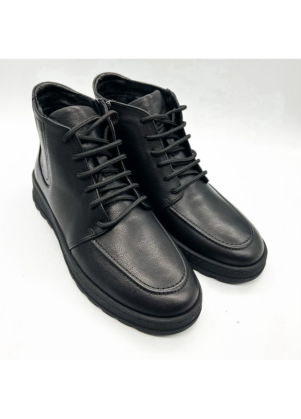 Черные зимние ботинки (р) кожа 0-2-2-8300 Stepter