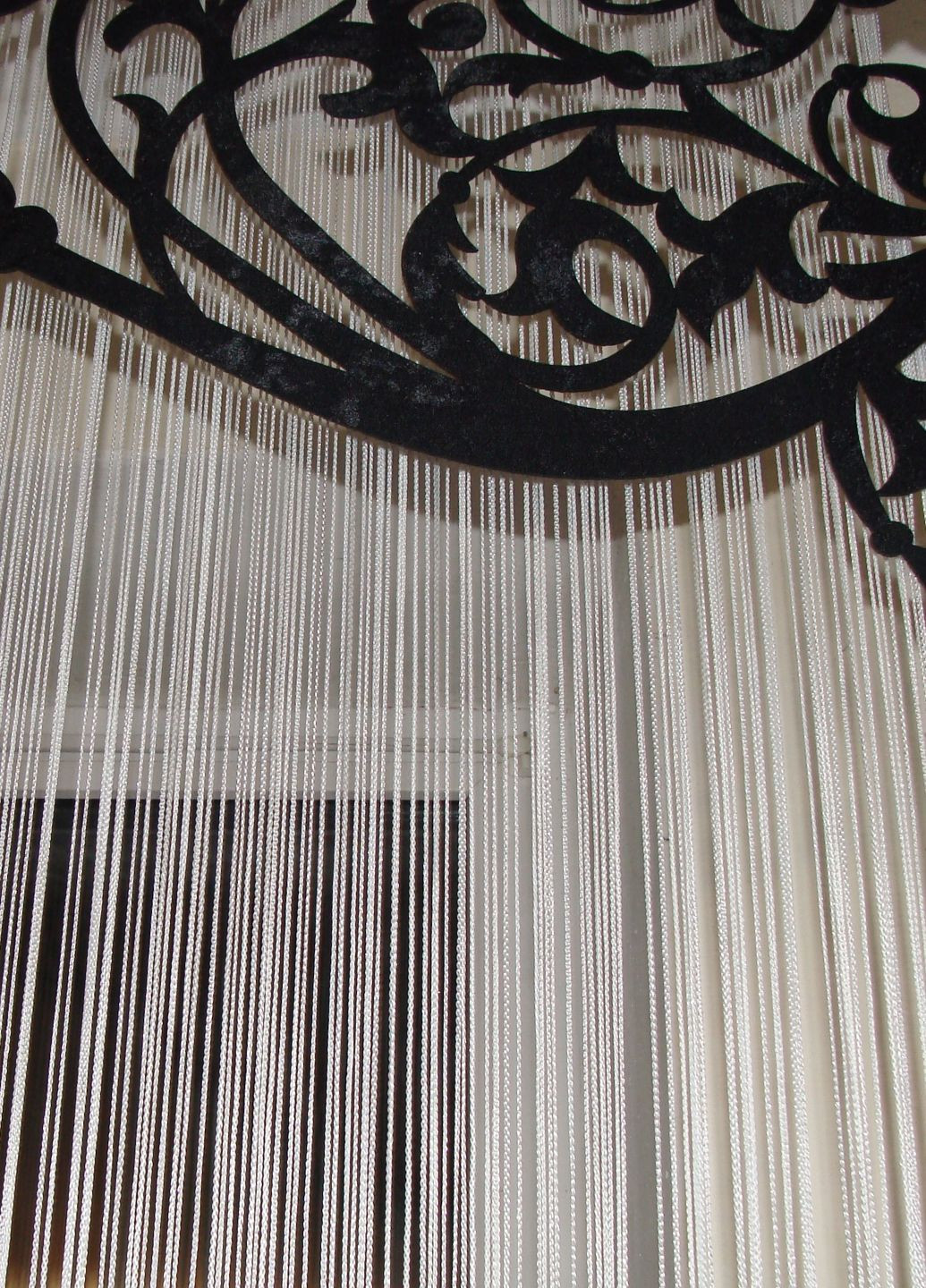 Ажурный жесткий ламбрекен Ажур 2м черный и нити 2м молочные (140_7л) Firanka Lace (356892979)