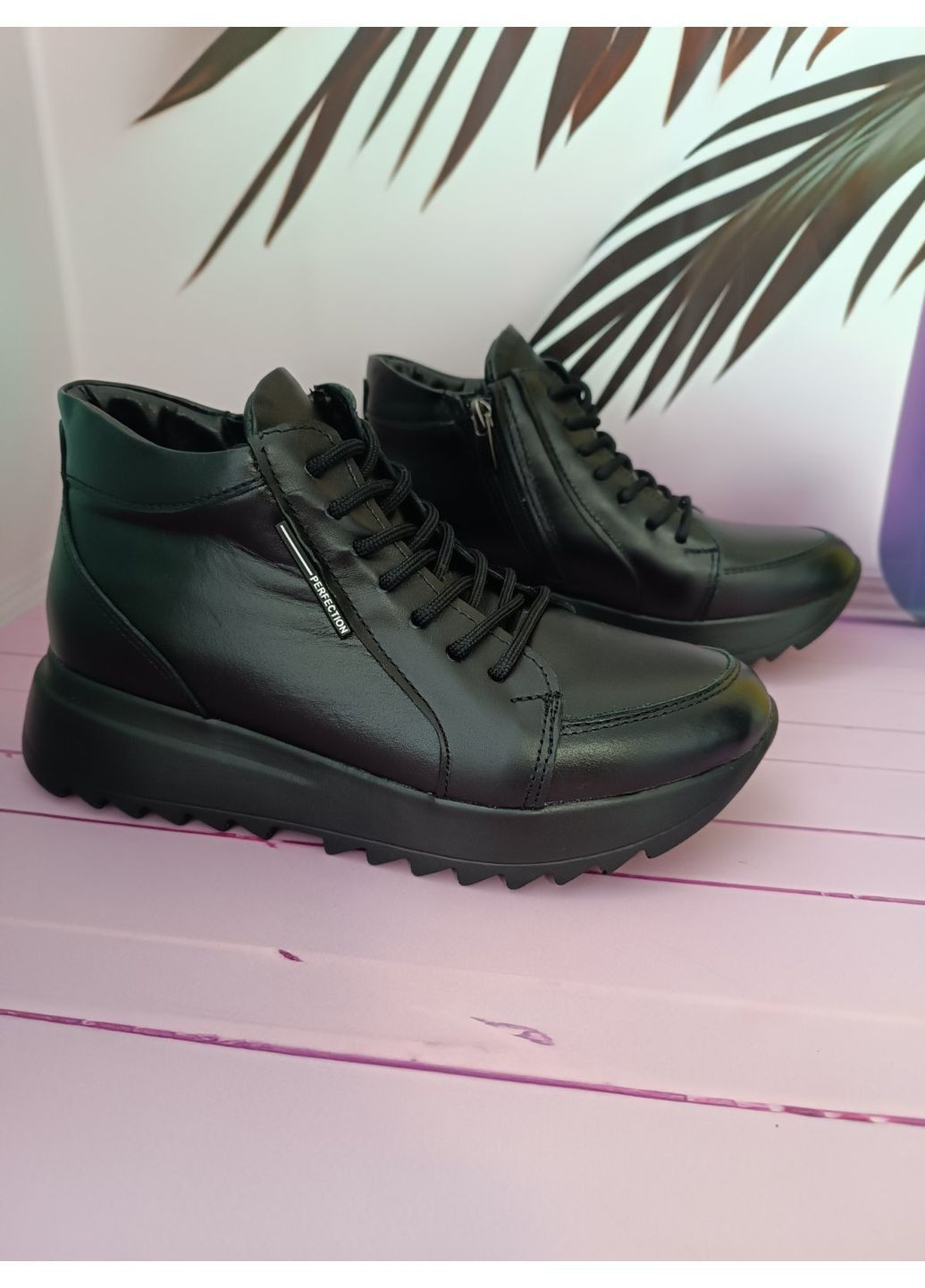 Кросівки жіночі шкіряні зимові на хутрі No Brand (370563133)