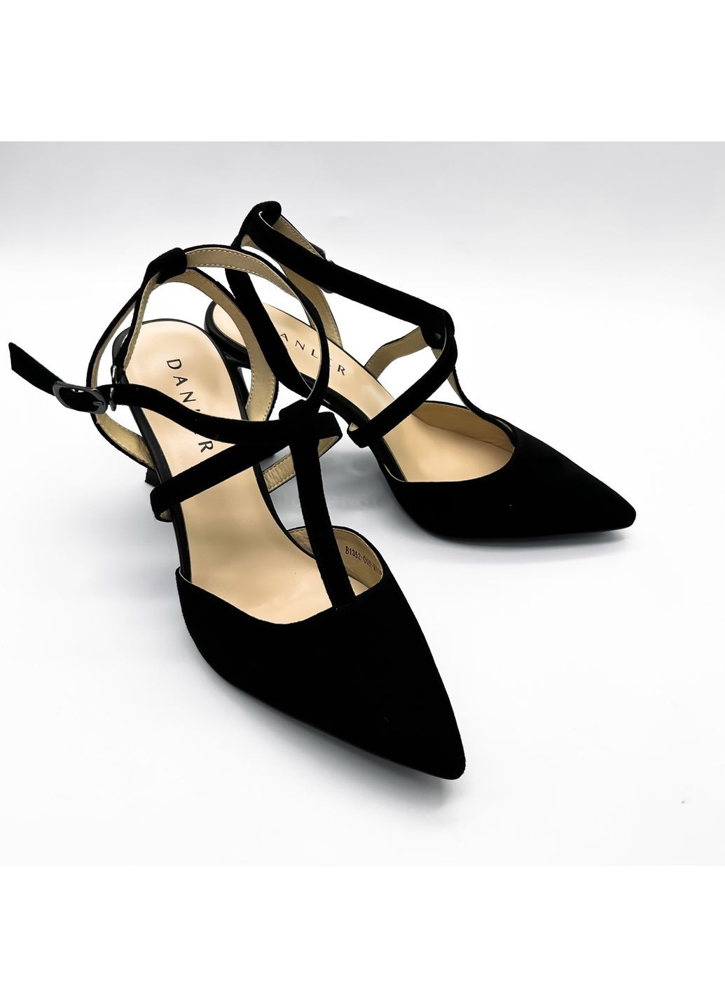 Черные босоножки (р) замша 0-1-1-b-1352-06h-r-019y Danler