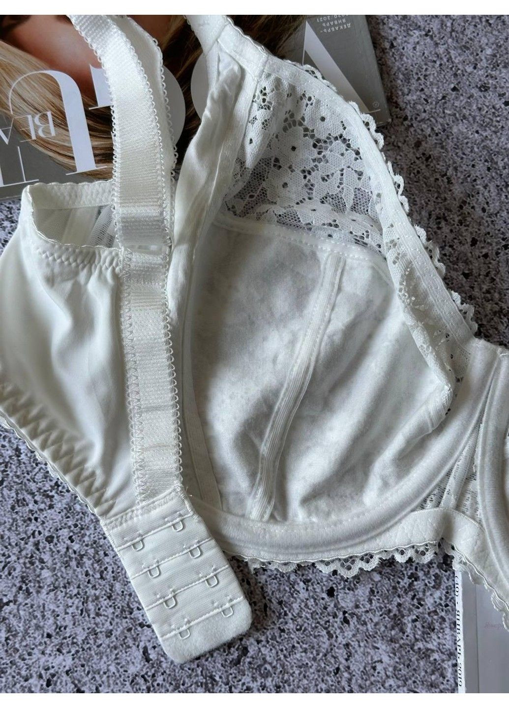 Молочный комфортный бюстгальтер без поролона молочный Lanny Mode