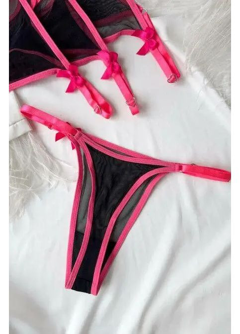 Гарні V-подібні трусики Bowmash, Сітчасті трусики стрінги з контрасним контуром на регуляторах No Brand трусики Bowmash чорний з рожевим (360428725)