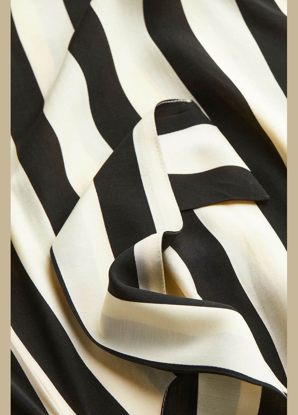 Бежевая блуза H&M