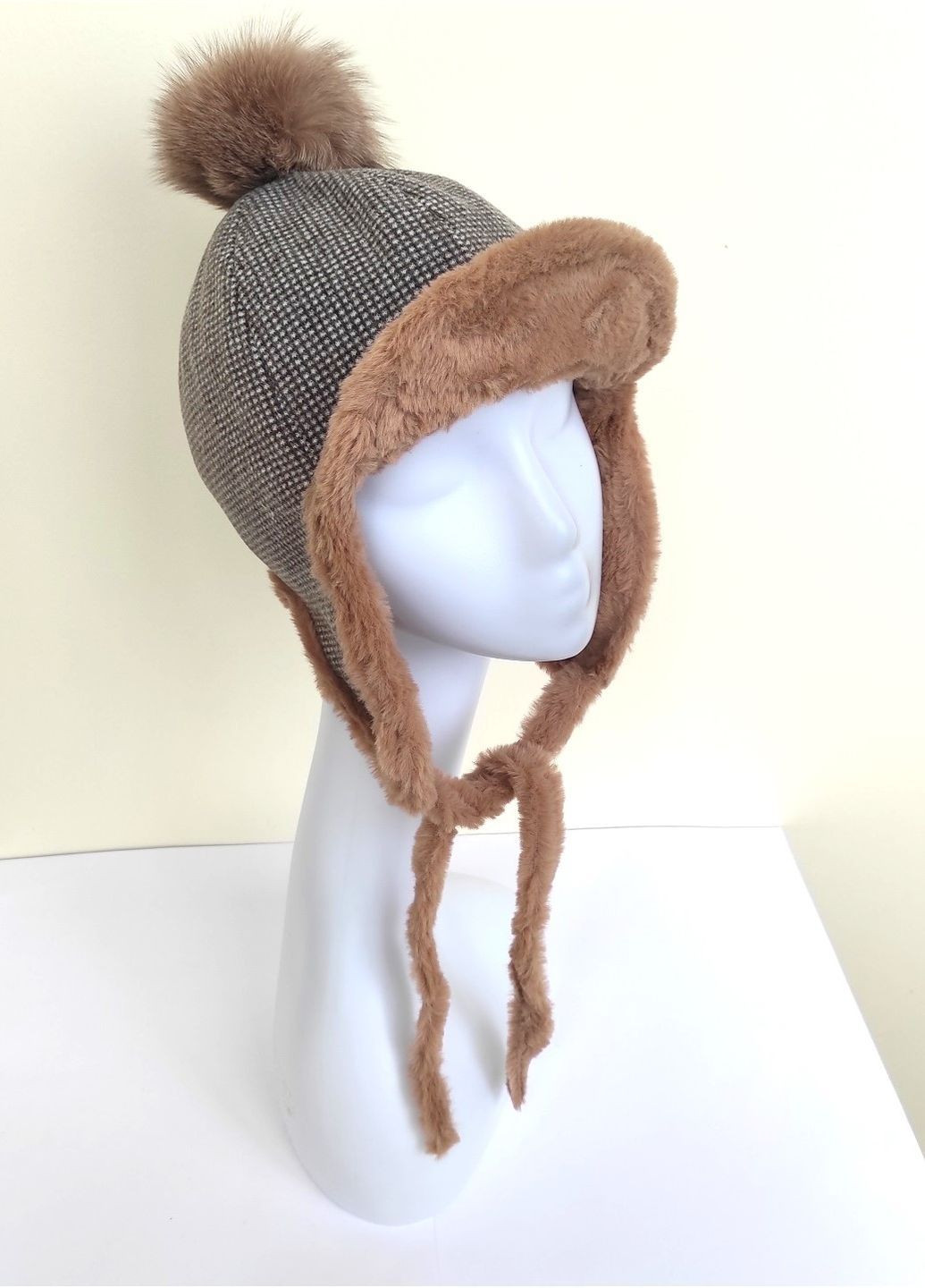 з Козирком та Помпоном, Підклад Супер М'яке Штучне Хутро No Brand Жіноча Зимова Шапка-Вушанка (363838663)
