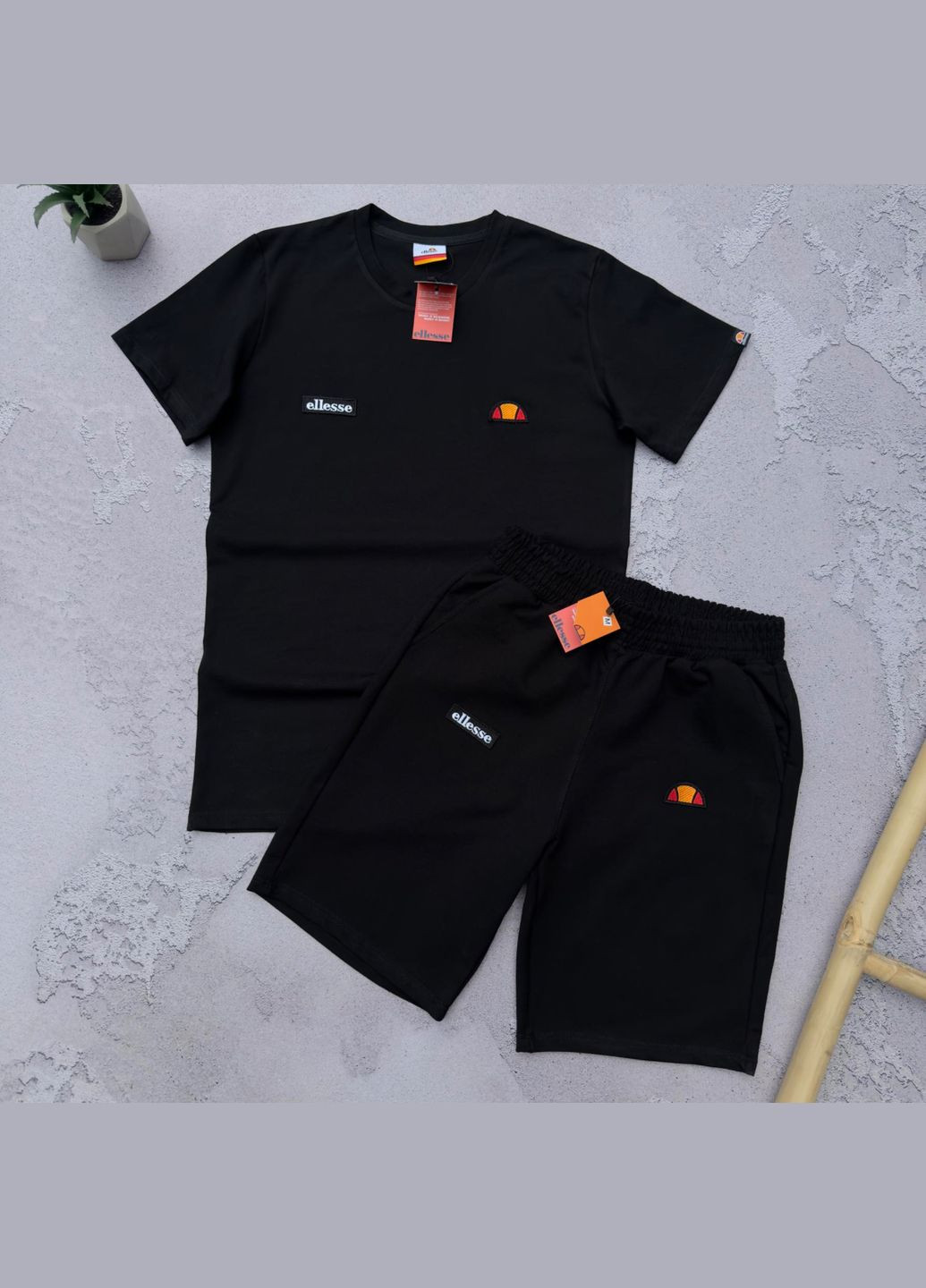 Футболка шорти Ellesse 2пари шкарпетки у подарунок! No Brand (335003844)