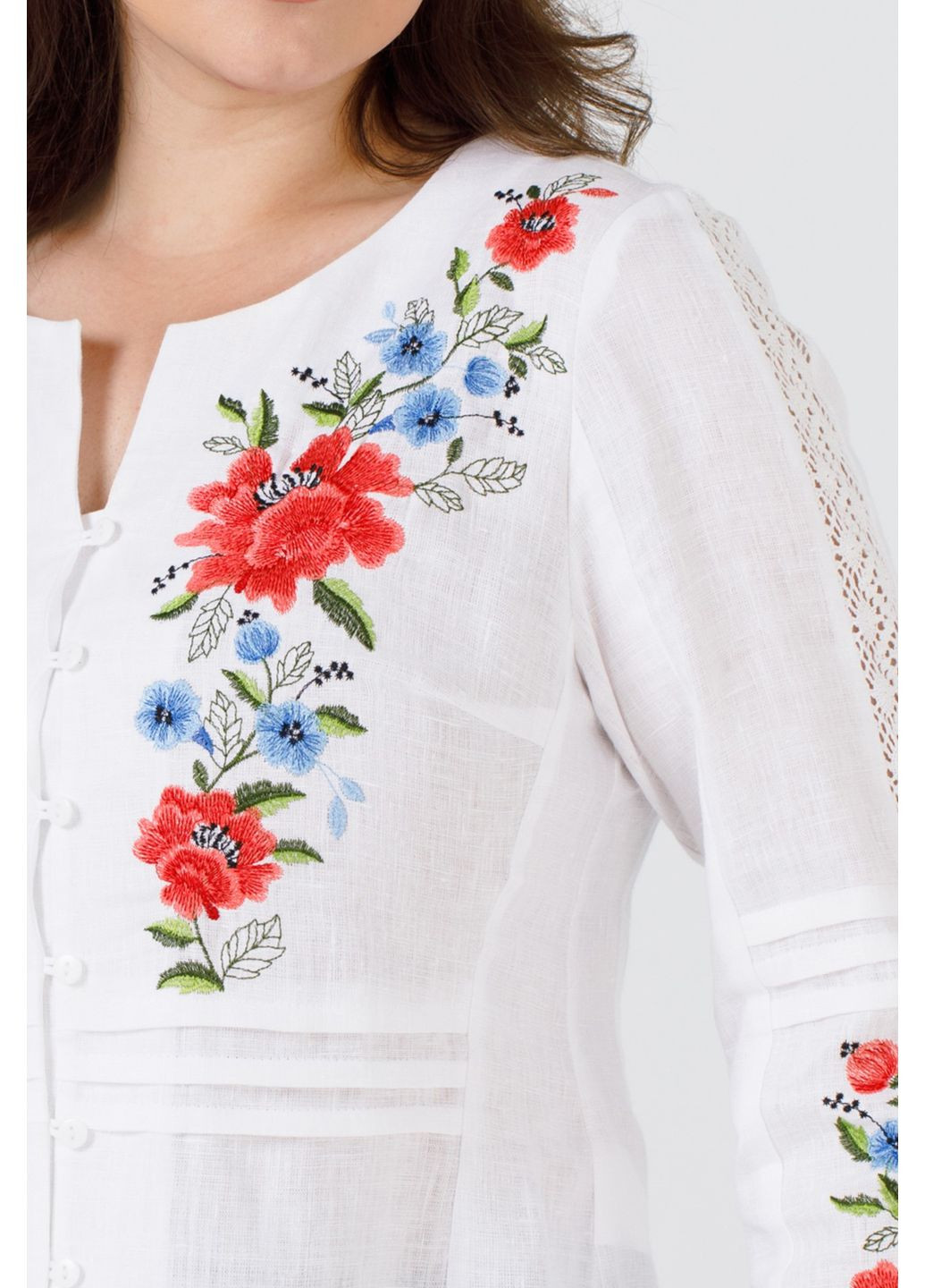 Біла жіноча блуза-вишиванка з льону на ґудзиках з мереживом та квітами plus size текля., р., код 9484/66/101 ГАЛЕРЕЯ ЛЬОНУ