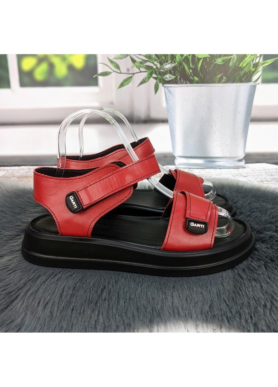 Красные босоножки женские кожаные Fashion с ремешком