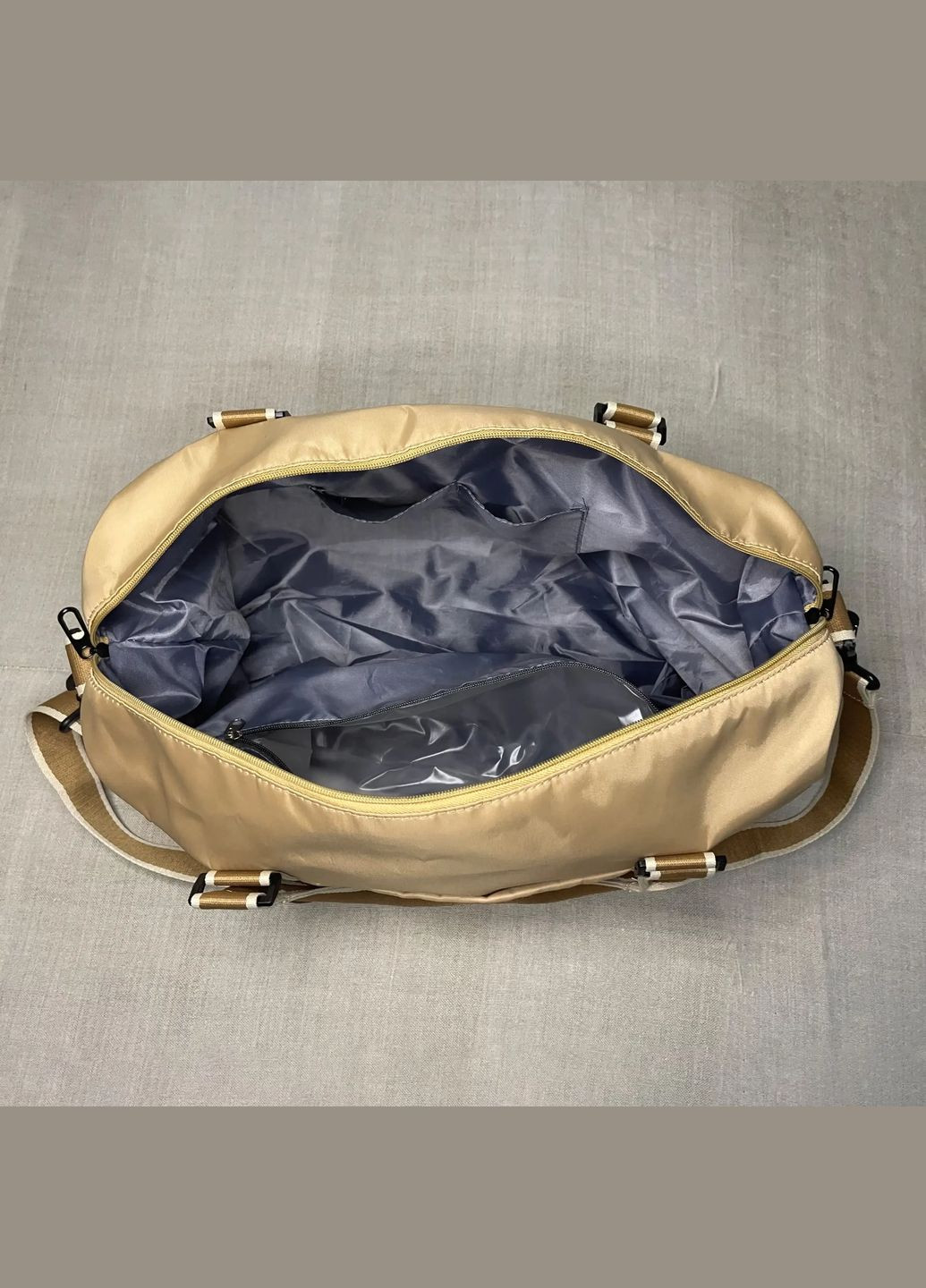 Спортивна дорожня сумка BG-T23 No Brand (334731639)