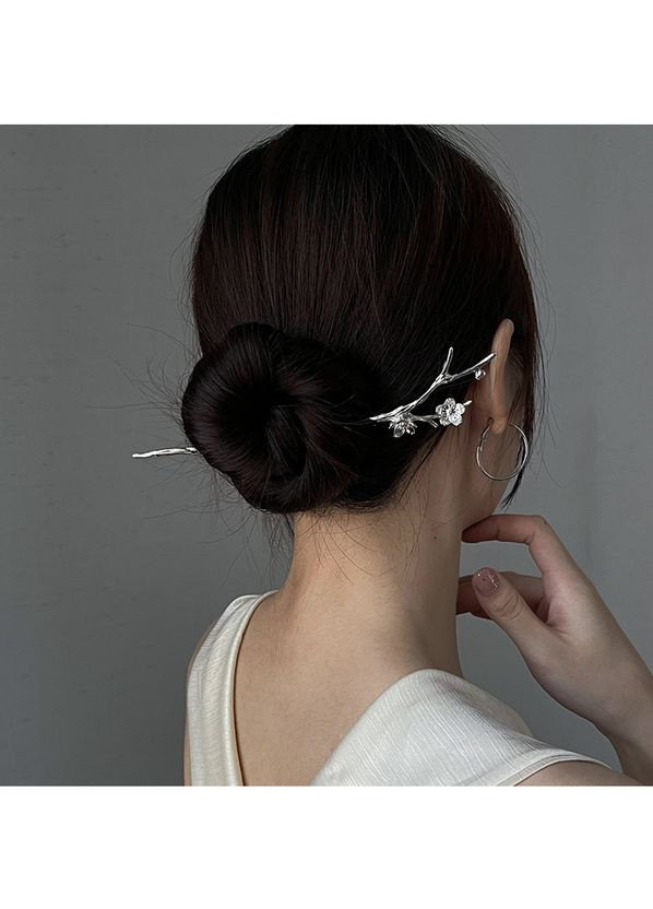 Китайская заколка шпилька для волос Серебряная Веточка из метала серебристого цвета длиной 17 см No Brand (332987639)