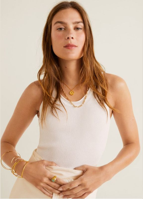 Белая топ из трикотажа в рубчик Mango