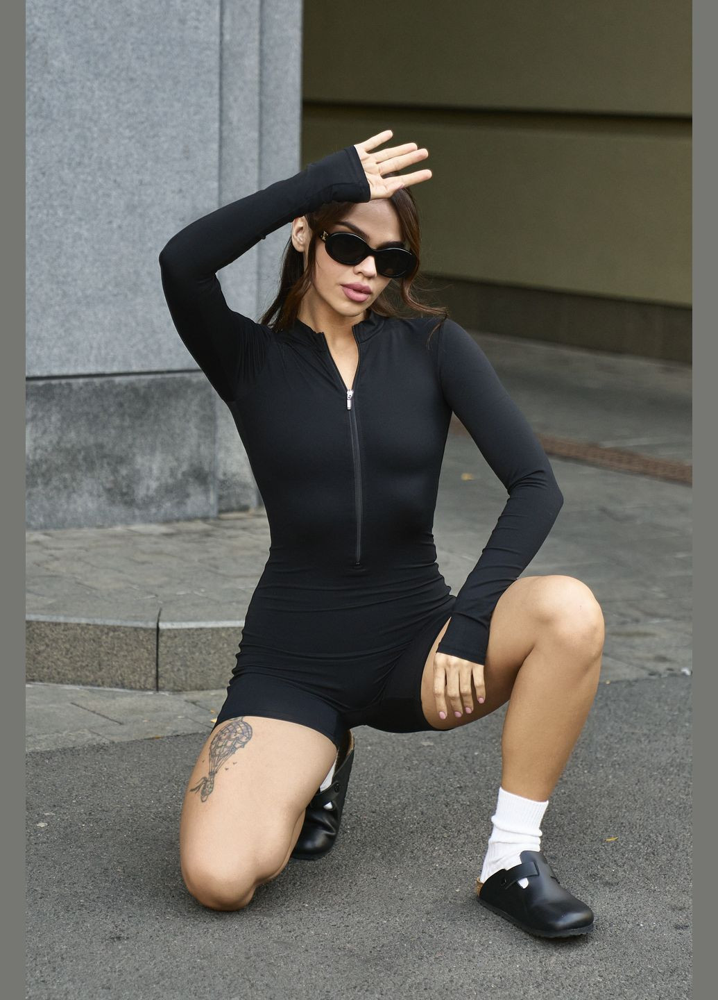 Спортивный женский комбинезон Premium на молнии шортиками с длинным рукавом Базовый Шовный Однотонный Черный Soft Без чашок та без пуш-ап комбинезон-шорты однотонный чёрный спортивный, повседневный, кэжуал нейлон, лайкра