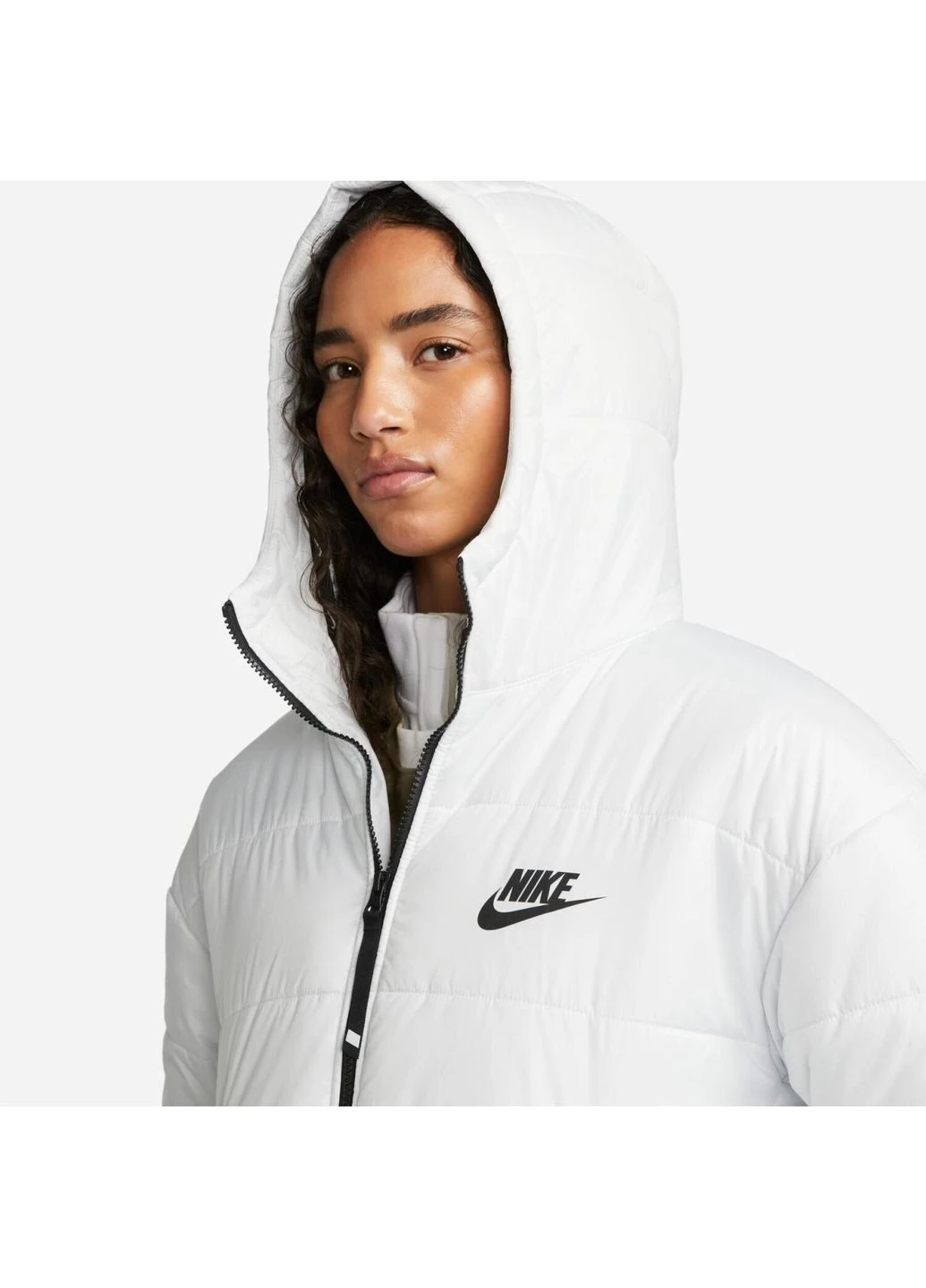 Белая куртка женская w nsw syn tf rpl hd parka белая dx1798-121 Nike