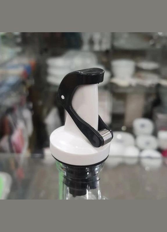 Скляна пляшка для олії / оцту "Bottle" 520мл кришка з дозатором S&T (329897707)