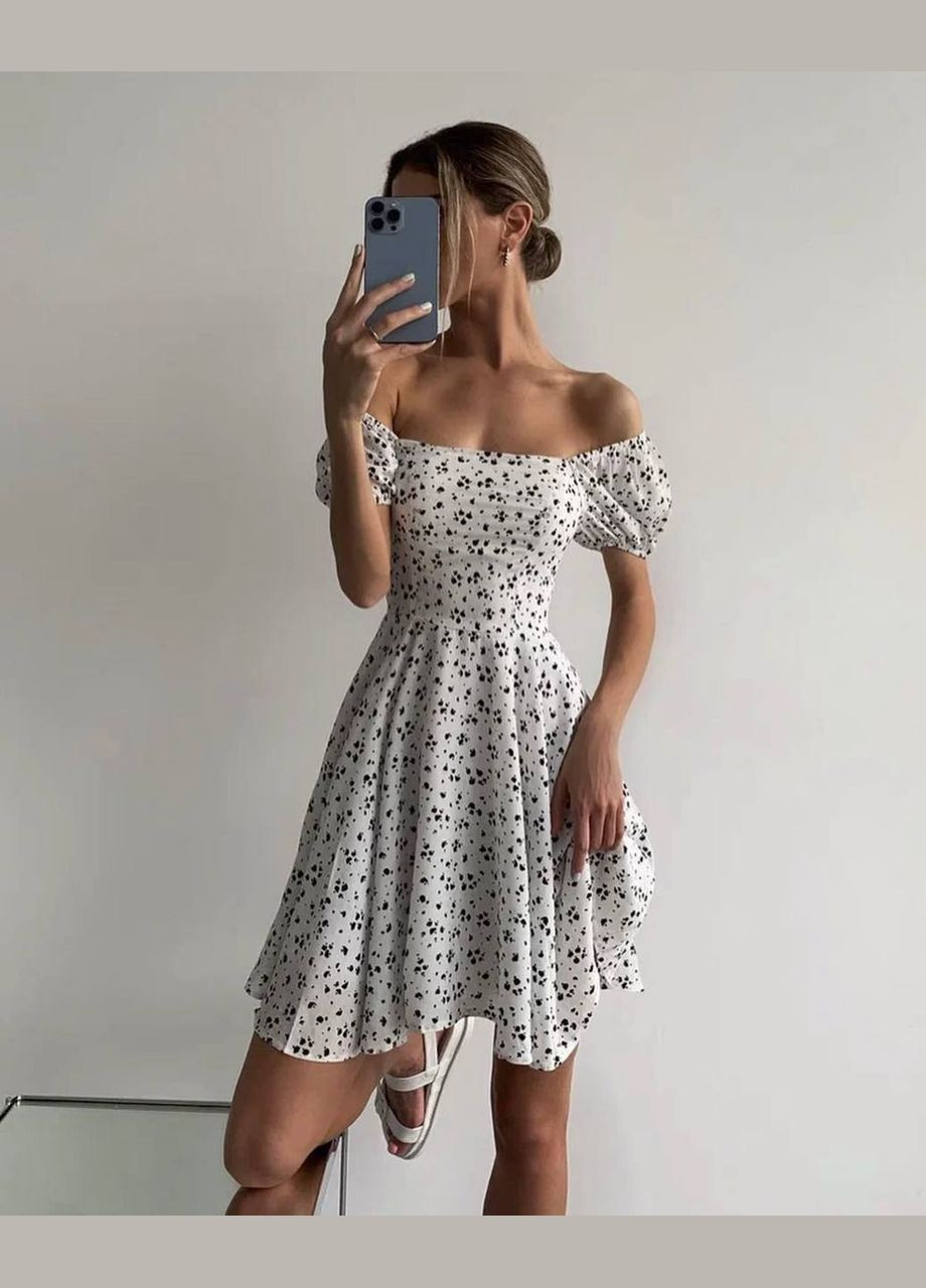 Білий літнє плаття в квіточку з коротким рукавом, ніжне плаття із софту в білому кольорі No Brand з квітковим принтом