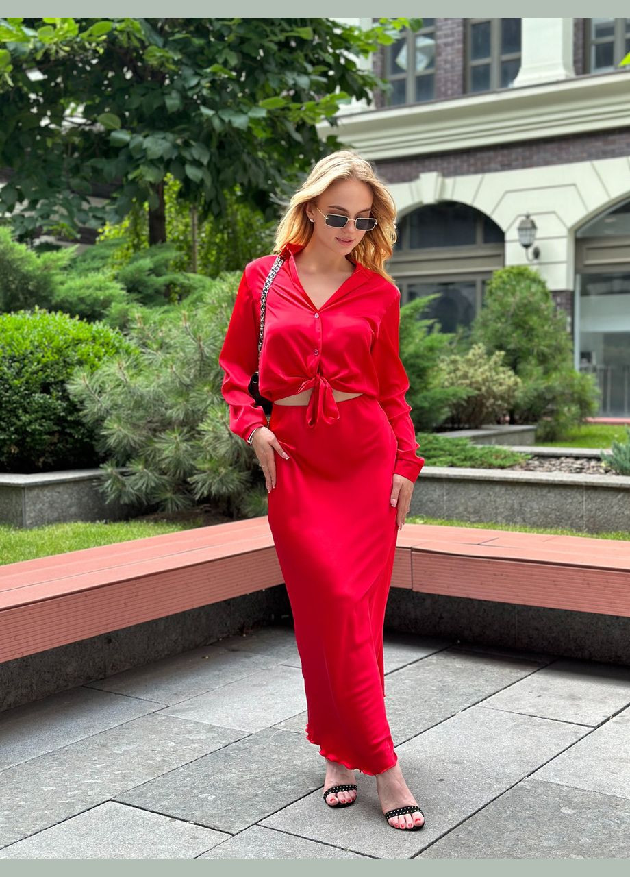 Красная женская блуза из шелка армани красный Maybel