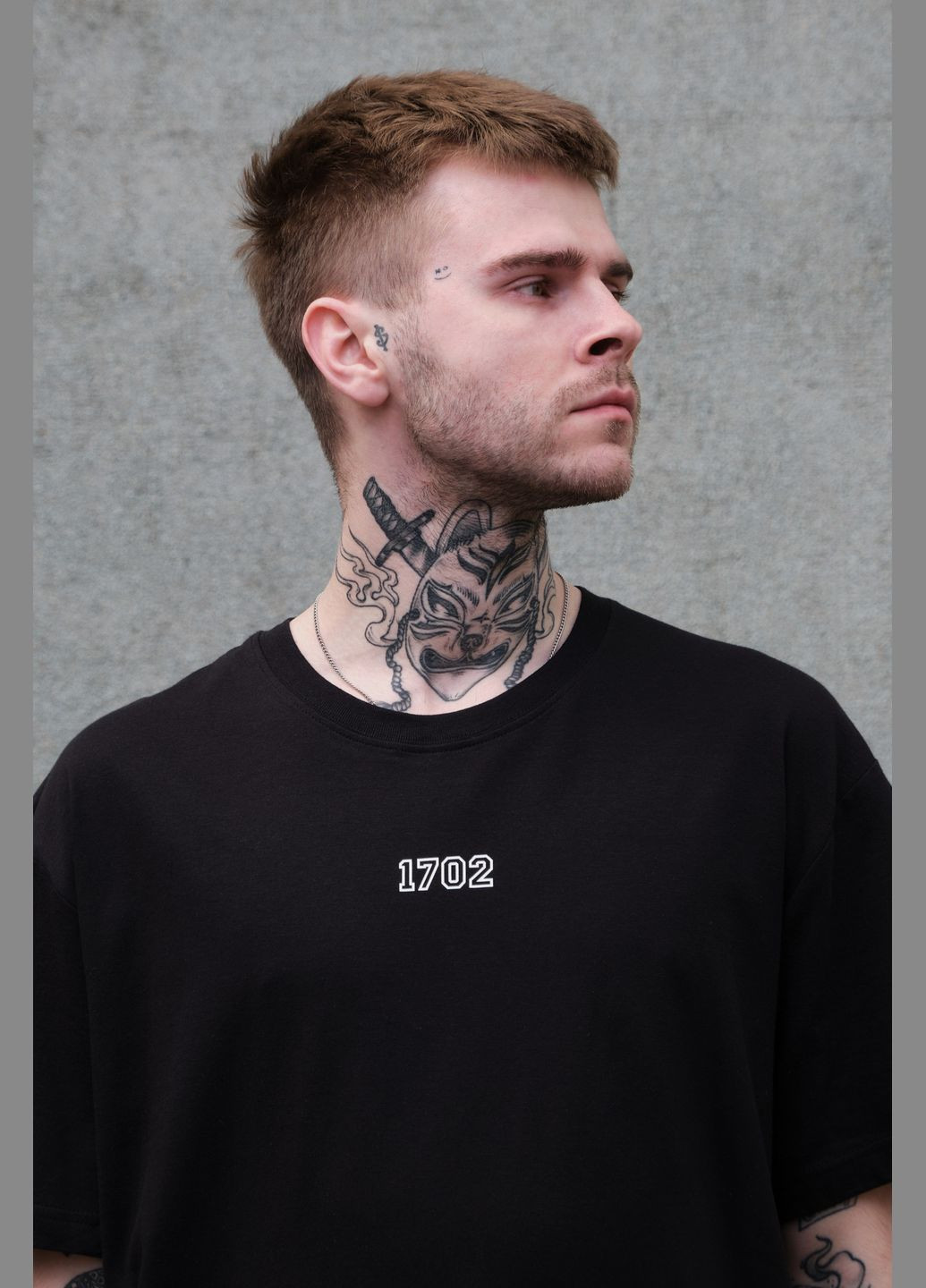 Чорна чоловіча оверсайз футболка з принтом fire з довгим рукавом Without