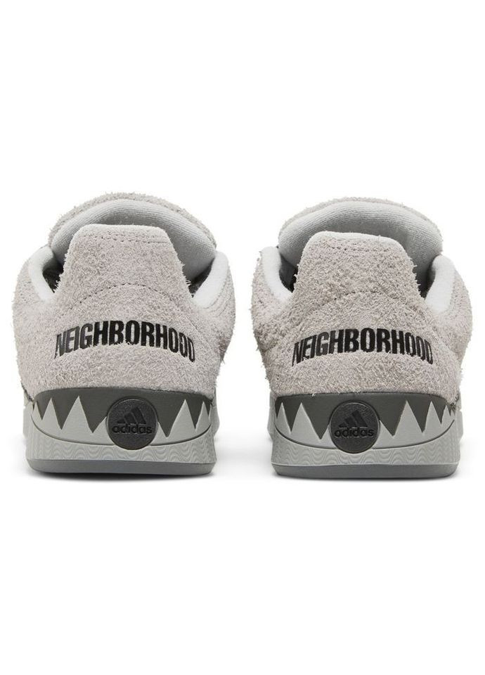 Серые всесезонные кроссовки adimatic neighborhood grey - hp6771 No Brand