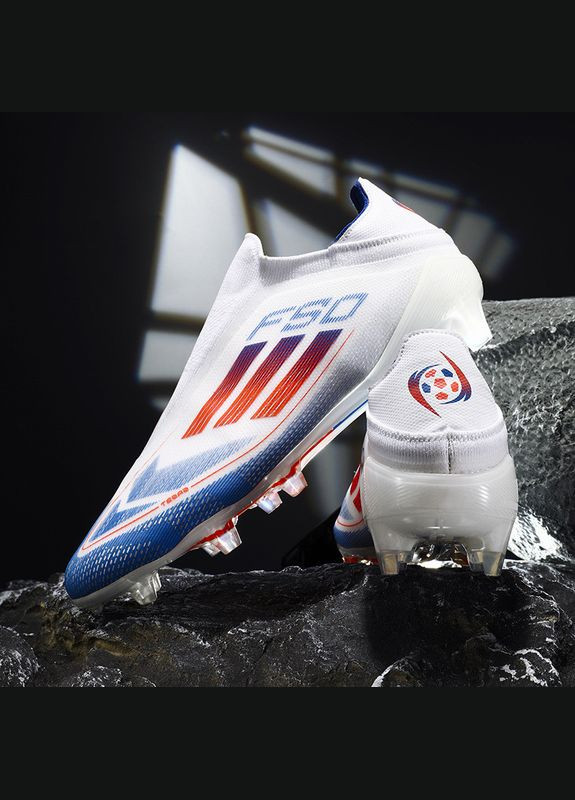 Белые футбольные бутсы No Brand без шнурков