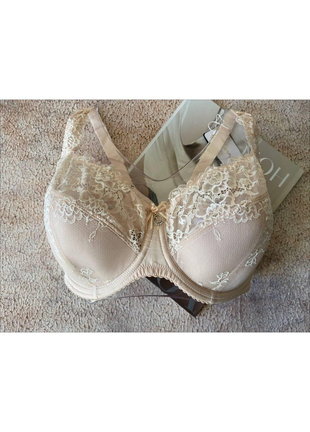 Бежевий бежевий бюстгальтер великого розміру з тонким поролоном Lanny Mode