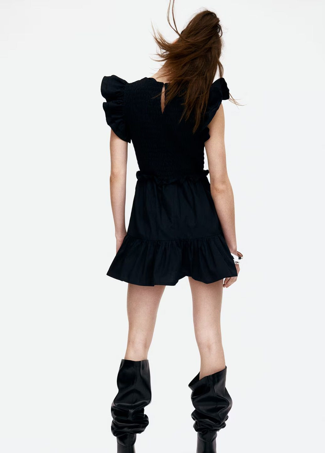 Чорна кежуал сукня H&M з абстрактним візерунком