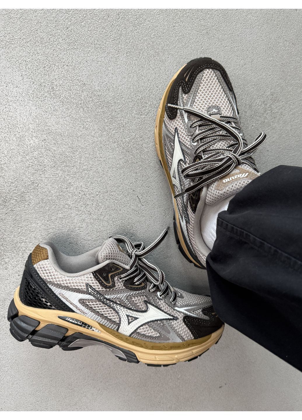 Кроссовки женские и мужские Mizuno Halo Mix Cameo Grey Ebony | Мізуно Хало Мікс серые демисезоны (370604331)