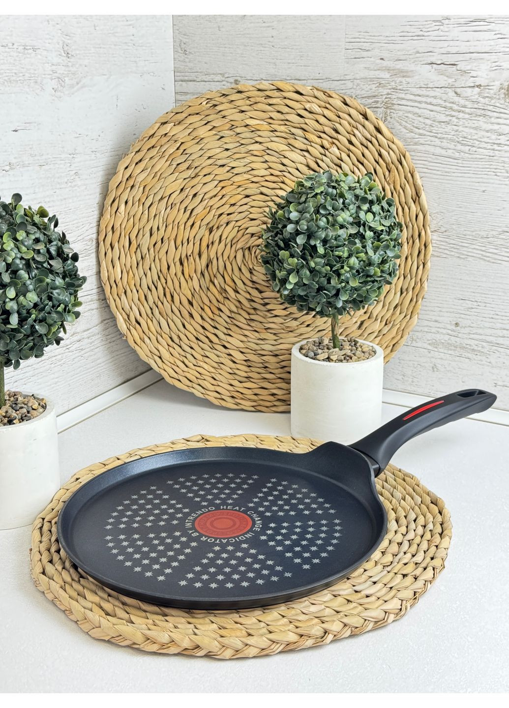 Сковорода для млинців 28 см Black Space IN2028BS Intrendo (365751035)