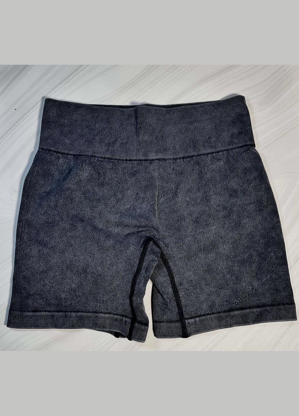 Комплект для фитнеса (спортивный костюм) с имитацией джинса, топ и шорты. No Brand (338379089)