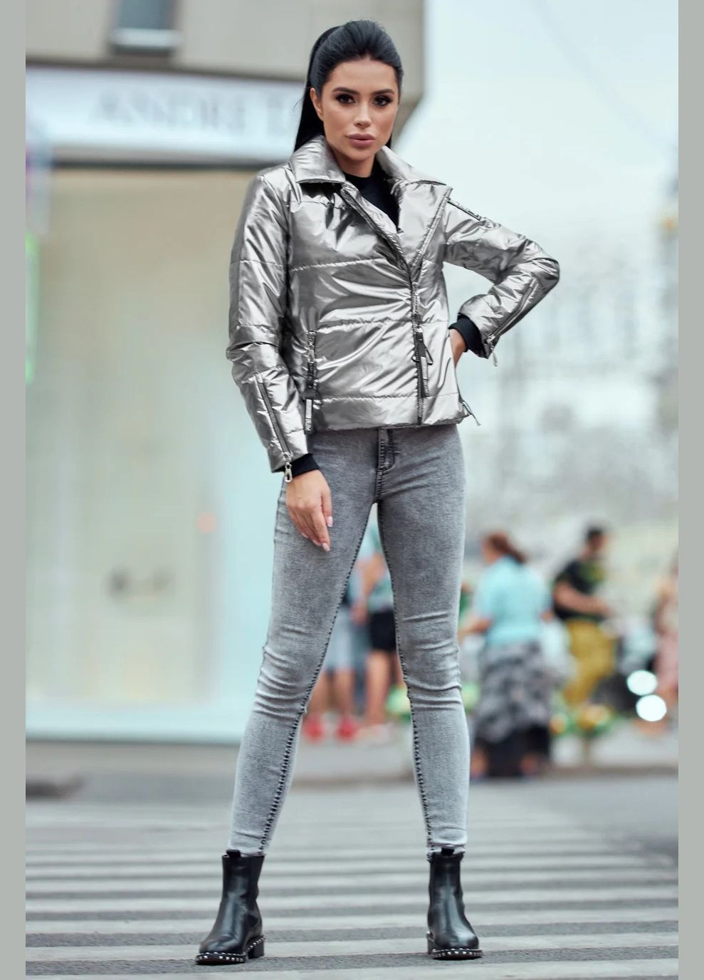 Серая демисезонная куртка-косуха Seventeen