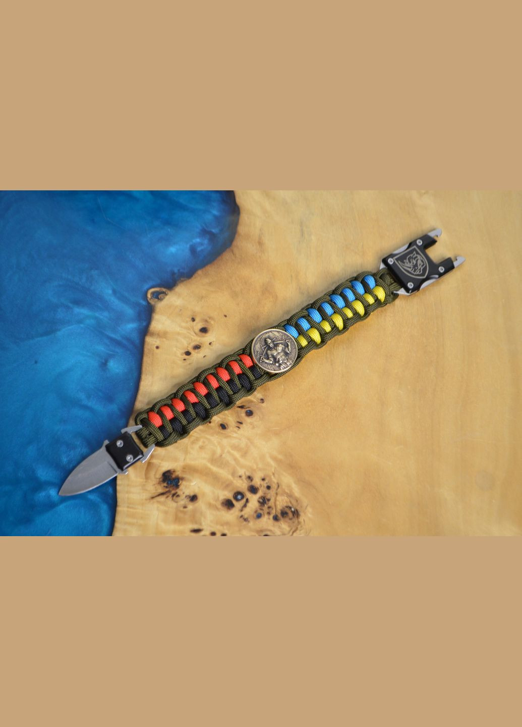 Браслет з ножем, індивідуальним гравіюванням та козаком ручного лиття з мельхіору + брелок у подарунок No Brand (341738757)