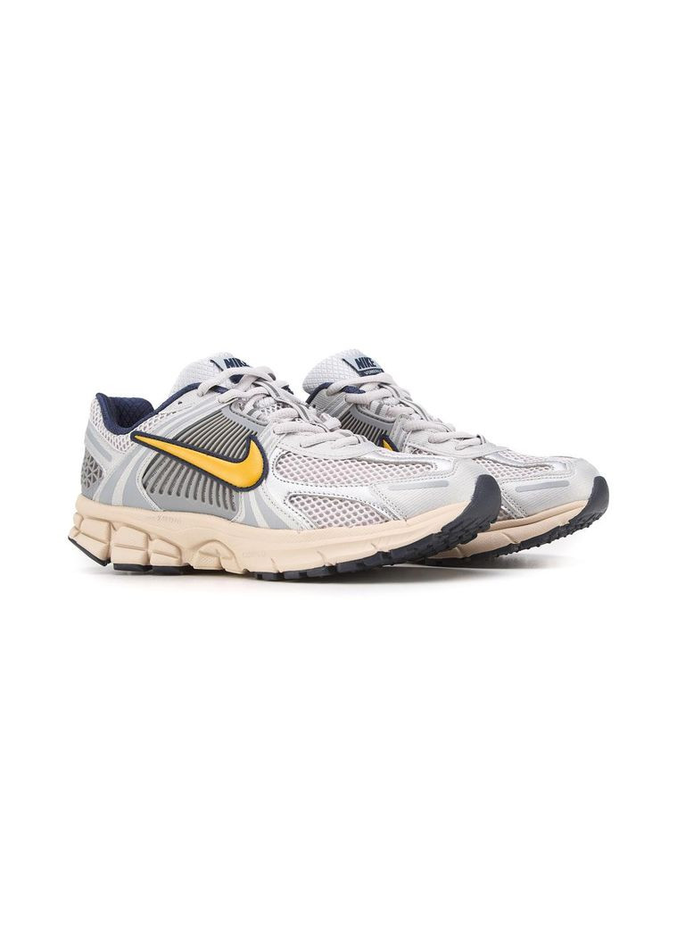 Помаранчеві кросівки чоловічі nike zoom vomero 5 pure platinum laser orange найк зум вомеро 5 помаранчеві демісезон No Brand