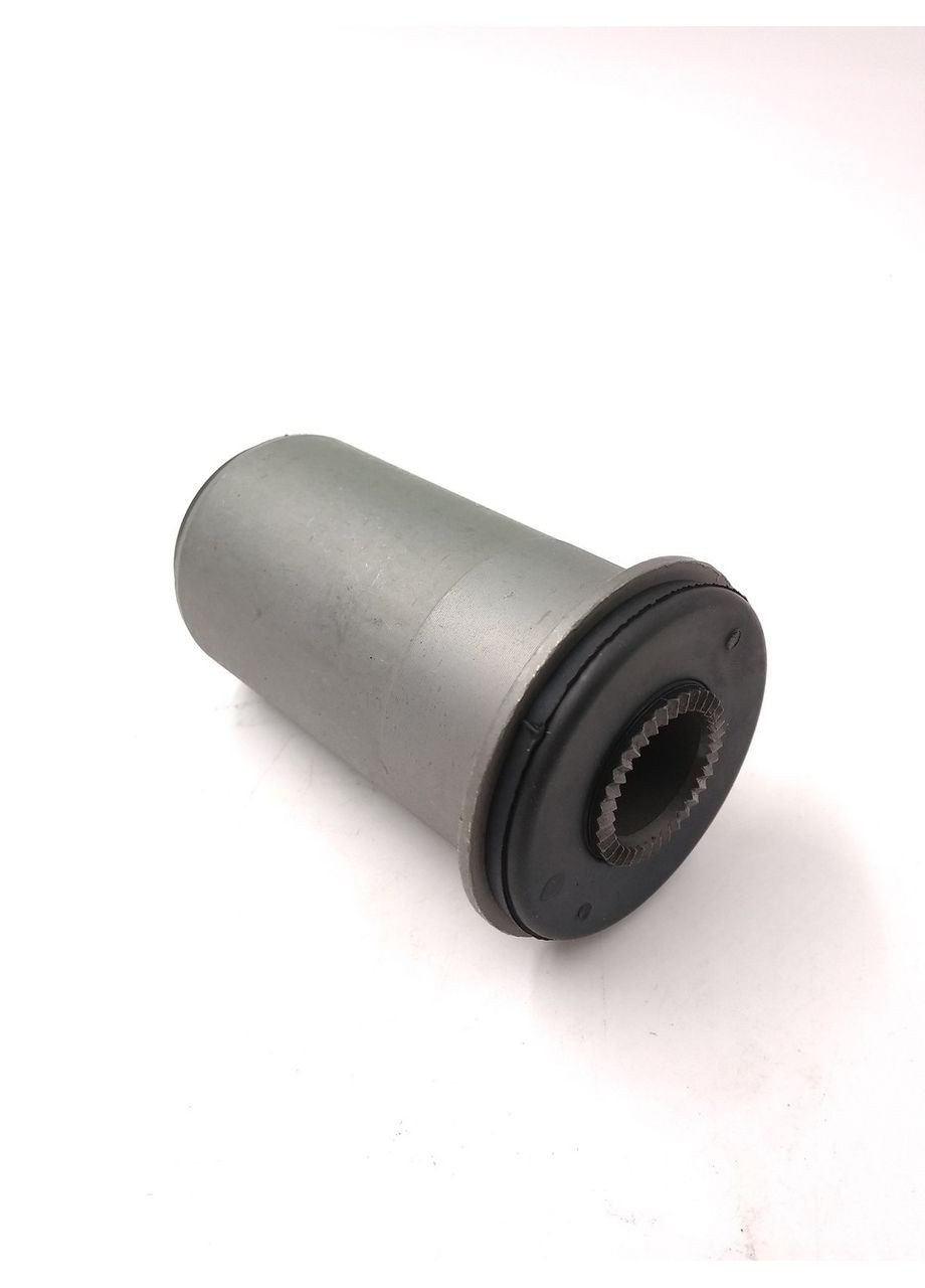 Сайлентблок заднего нижнего рычага, оригинал OEM MB633870 Митсубиси L200, Паджеро, Паджеро Спорт 1990-2015 Mitsubishi (345740946)